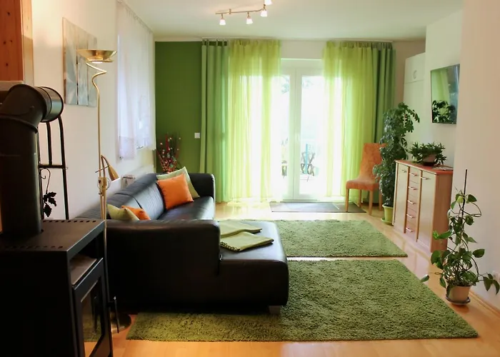 Апартаменты Ferienwohnung Am Woerthersee Villa Waldbach Крумпендорф