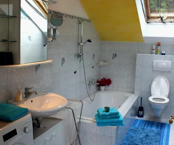 Апартаменты Ferienwohnung Am Woerthersee Villa Waldbach Крумпендорф